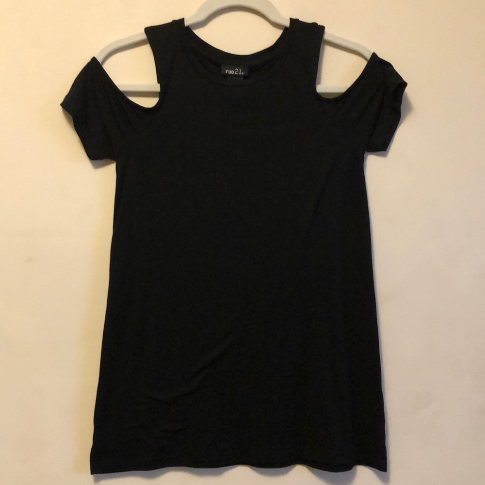 Cold shoulder shirt